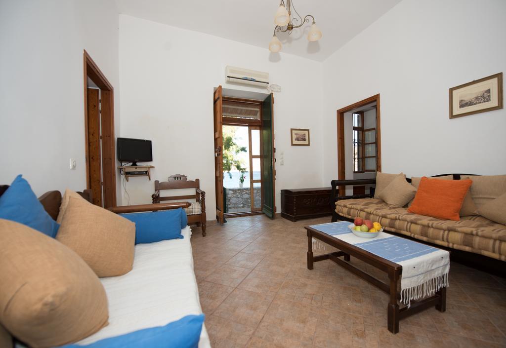 Villa Zeus Symi Exteriör bild
