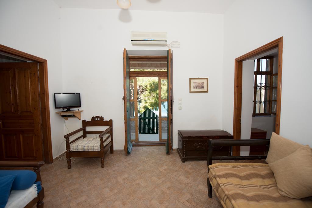 Villa Zeus Symi Exteriör bild