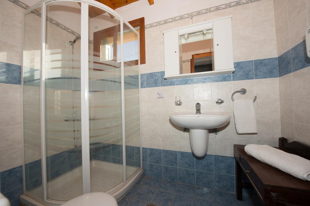 Villa Zeus Symi Exteriör bild
